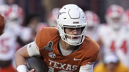 Texas QB Ewers won't engage in war of words with Arizona State's Leavitt as Manning waits for chance