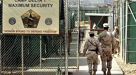 EUA repatriam prisioneiros de Guantánamo, incluindo homem preso por 17 anos sem acusação