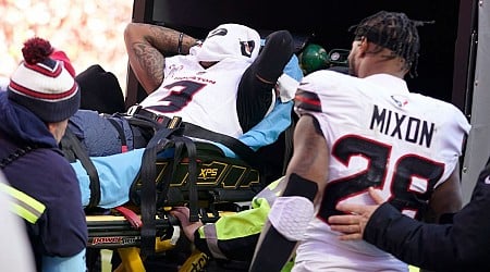 Texans' Dell hospitalized with 'significant' injury