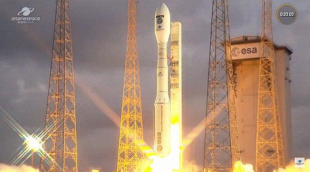 ESA ha lanciato il satellite Sentinel-1C grazie al razzo spaziale Vega C, che torna a volare