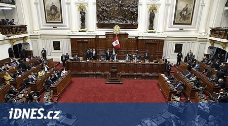 Právník nabízel prostitutky za hlasy. Peru řeší „pasáka“ z parlamentu