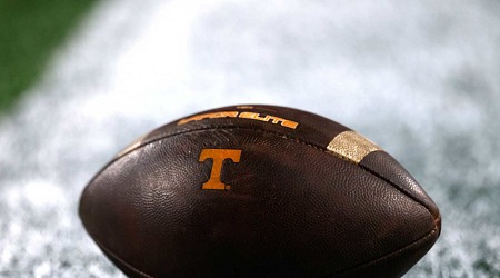 Photo: Tennessee Fans Troll Ohio State with 'Neyland North' Joke Before CFB Playoff