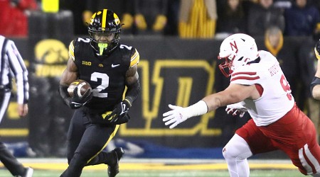 Iowa's Kaleb Johnson to Skip Bowl Game, Declare for 2025 NFL Draft; B/R's No. 4 RB