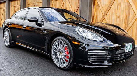 6k-Mile 2015 Porsche Panamera Turbo