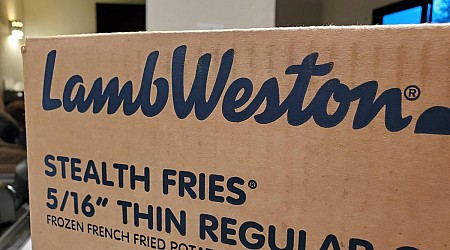 Frozen French fry maker Lamb Weston names new CEO, moves to loss in Q2 and cuts outlook