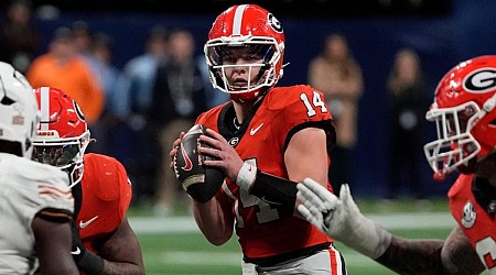 2025 College Football Playoff odds, prediction: Georgia vs. Notre Dame picks, best bets by expert on 22-9 run