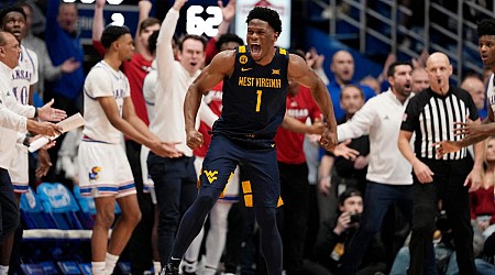 Kansas vs. West Virginia score: Mountaineers shock No. 7 Jayhawks, win for first time at Phog Allen Fieldhouse