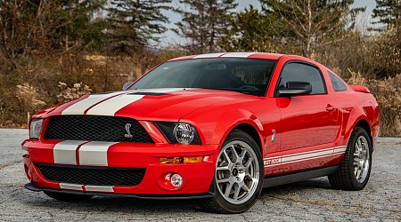 945-Mile 2007 Ford Mustang Shelby GT500 Coupe