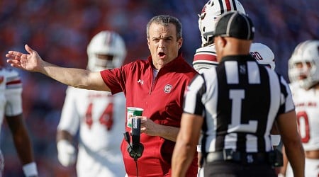 South Carolina's Shane Beamer Talks Scuffle with Illinois' Bielema amid Viral Video