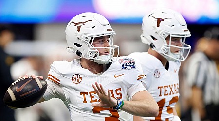 Texas-Arizona State live updates: Longhorns block field goal, lead Sun Devils at half