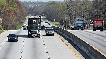 Suspect in custody after bomb threat shuts down I-85 in S.C.