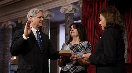 Kamala Harris Heads to Capitol to Swear-In Senators Who Won’t Even Say Her Name Right