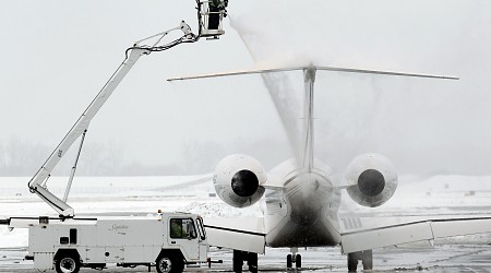 Kansas City Airport Closes Amid Midwest Polar Vortex