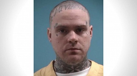 Manhunt for "desperate" murderer who escaped from Mississippi prison