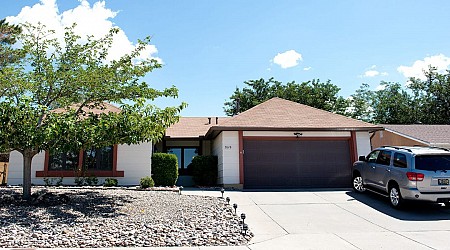 'Breaking Bad' house in Albuquerque valued at $350,000 is now on sale for $4 million