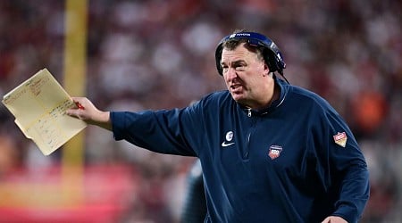 Illinois' Bret Bielema Says Shane Beamer Confrontation Had to Do With Player Safety