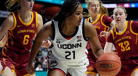 'As impressive as any freshman that we've had in a long, long time': Why Sarah Strong is UConn's next star