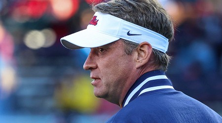 Lane Kiffin Posts Support for Georgia in CFP Ahead of Ole Miss' Bowl Game