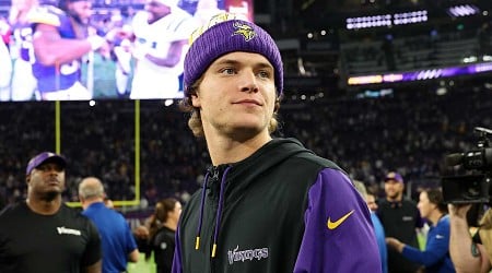 J.J. McCarthy Uses VR from Sam Darnold's Vikings Practice Videos amid Injury Recovery