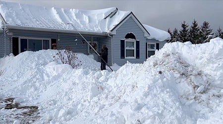 Snow and ice storms forecast across West Coast, Midwest