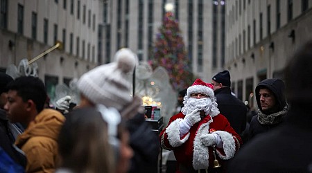 Santa Claus' Reindeer-Powered Global Flight To Deliver Presents Underway