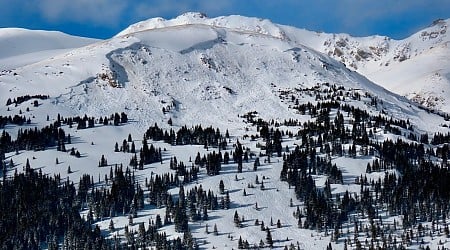 Colorado avalanche center: ‘Very large’ slide triggered near I-70 illustrates current danger