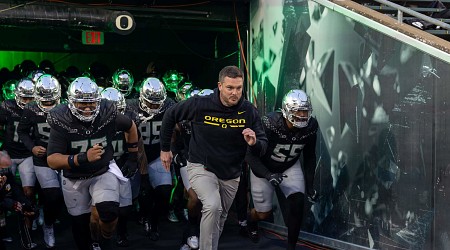 Projecting Who's Staying and Who's Leaving from Oregon After Rose Bowl Loss