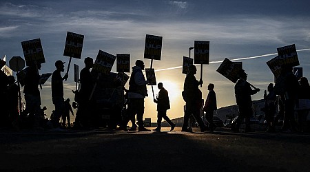 Amazon Warehouse Workers Across US Strike Ahead of Holiday Rush