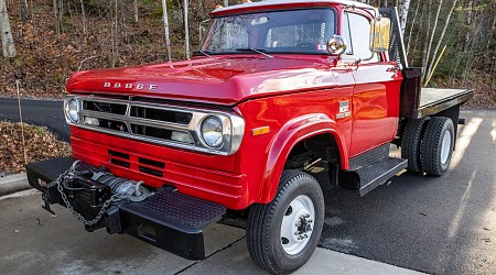 440-Powered 1970 Dodge W300 Power Wagon 5-Speed