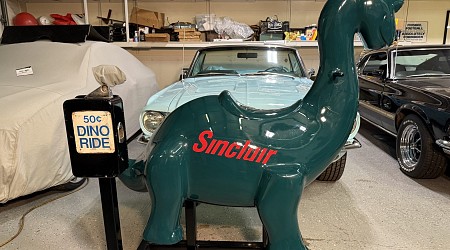 Sinclair Dinosaur Children’s Ride at No Reserve