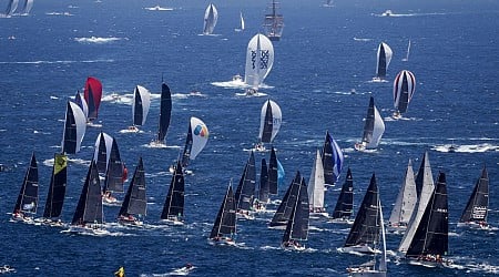 Two sailors die in Sydney to Hobart yacht race