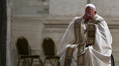 Il Papa: 'si apra un negoziato per la pace in Ucraina'