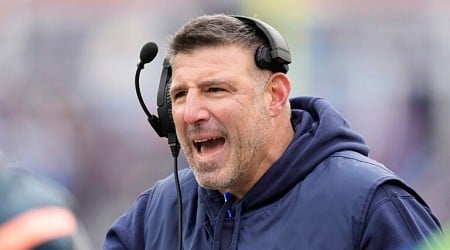 Patriots will reportedly interview Mike Vrabel Thursday