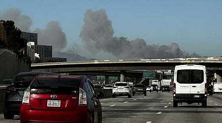 'Life threatening' windstorm triggers wildfire in Southern California