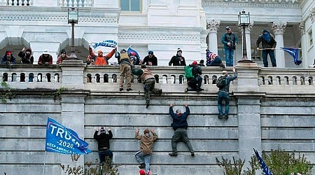 Convicted U.S. Capitol rioter arrested after snowboarding in Whistler