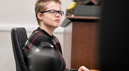 Judge releases woman who stabbed a classmate to please Slender Man from a psychiatric hospital