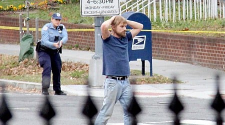 Gunman in "pizzagate" hoax fatally shot by North Carolina police during traffic stop