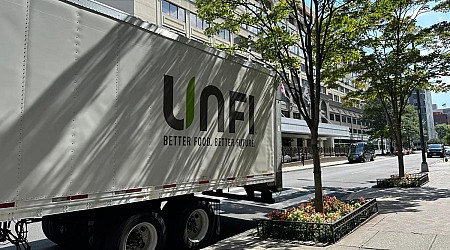 UNFI restructures wholesale business