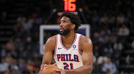 76ers' Joel Embiid Out with Facial Injury vs. Pacers, Will Undergo Further Testing