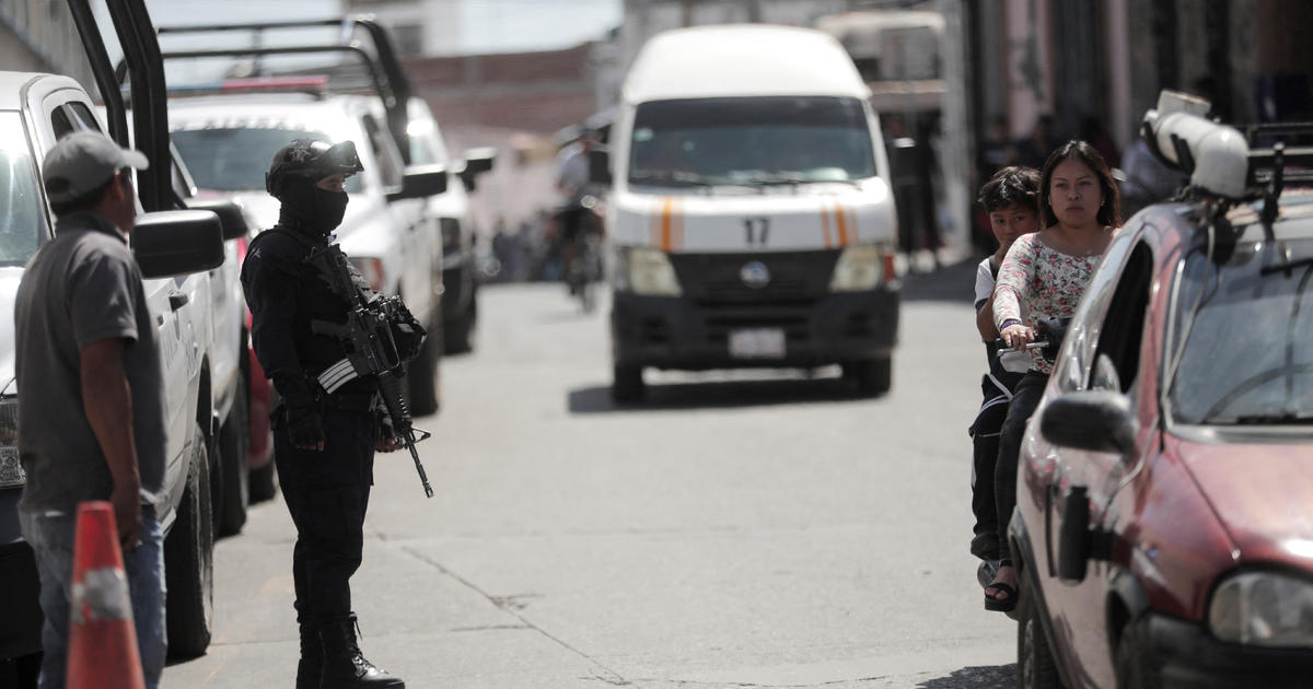 Police commander reportedly beheaded and her 2 bodyguards killed in highway attack in Mexico