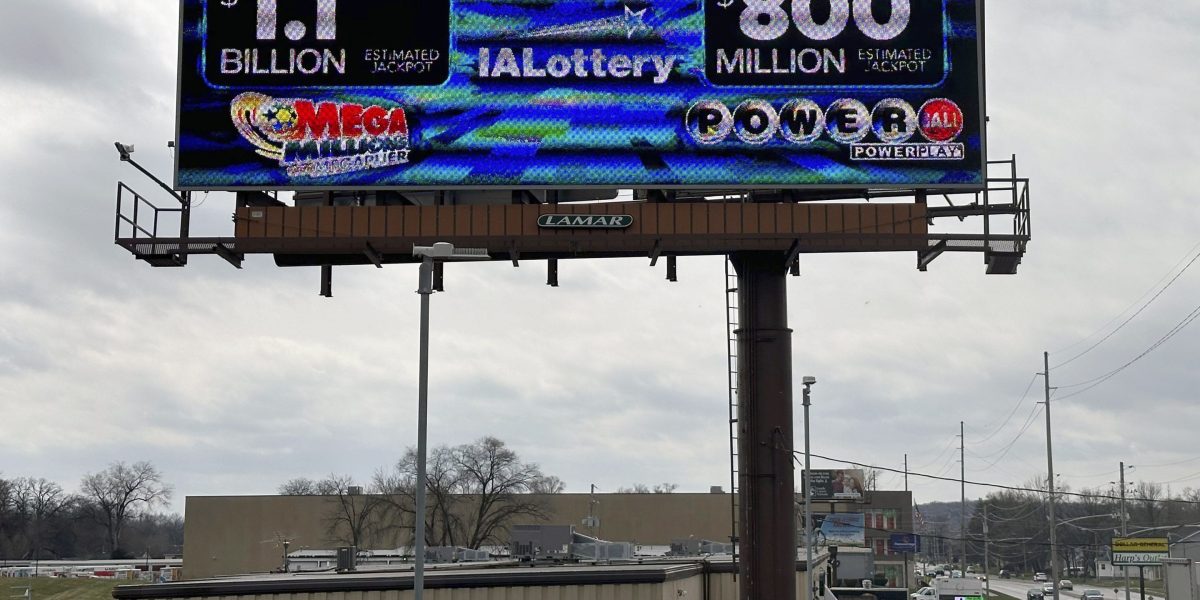 Somebody in New Jersey won the $1.12bn Mega Millions jackpot, breaking a winless streak that dated to December