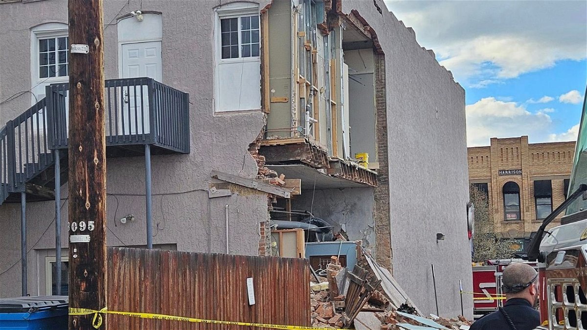 Cañon City officials picking up the pieces after a partial building collapse, family displaced