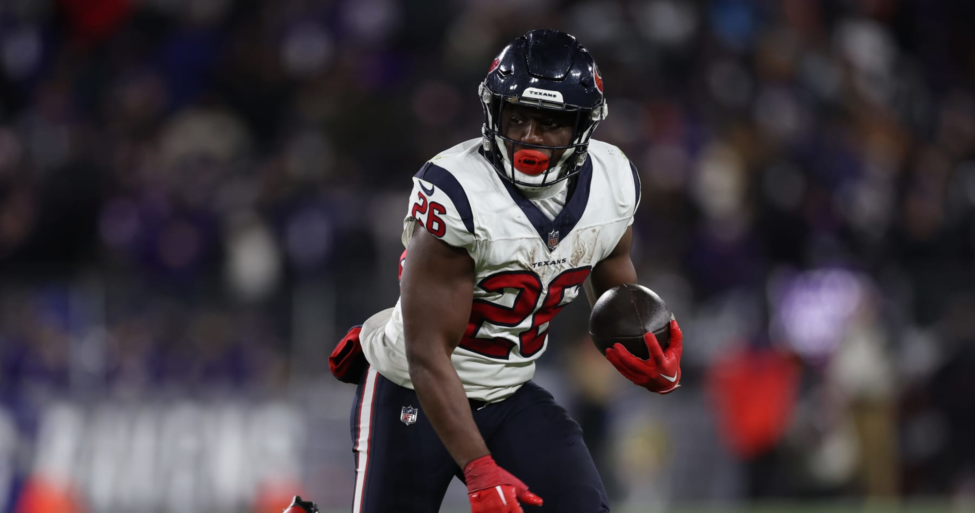 Giants' Devin Singletary to Wear Saquon Barkley's No. 26 Jersey After $16.5M Contract
