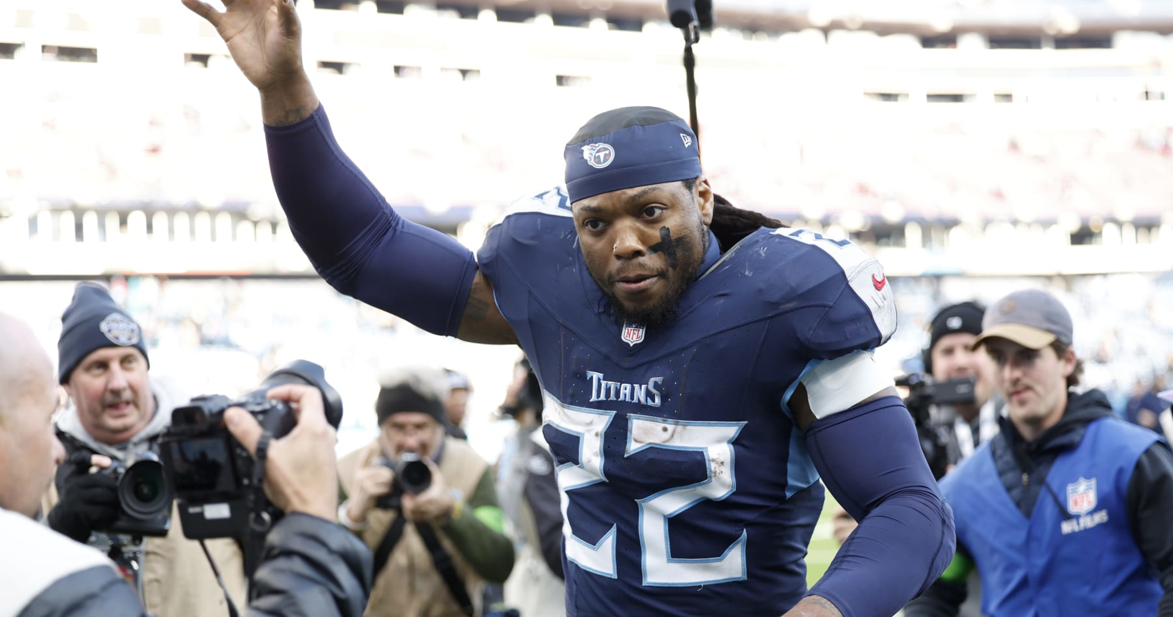 Deion Sanders on Derrick Henry's Ravens Contract: 'Lord Have Mercy' on Rest of NFL