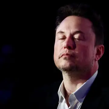 Tesla bull Cathie Wood buys $35 million in stock, but it needs a ‘real CEO’ if Elon Musk won’t work full-time at Tesla, claims irate investor Ross Gerber
