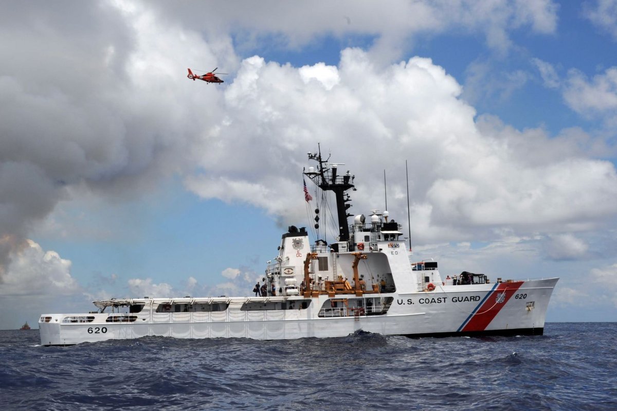 Coast Guard searching for man who jumped off cruise ship in Bahamas