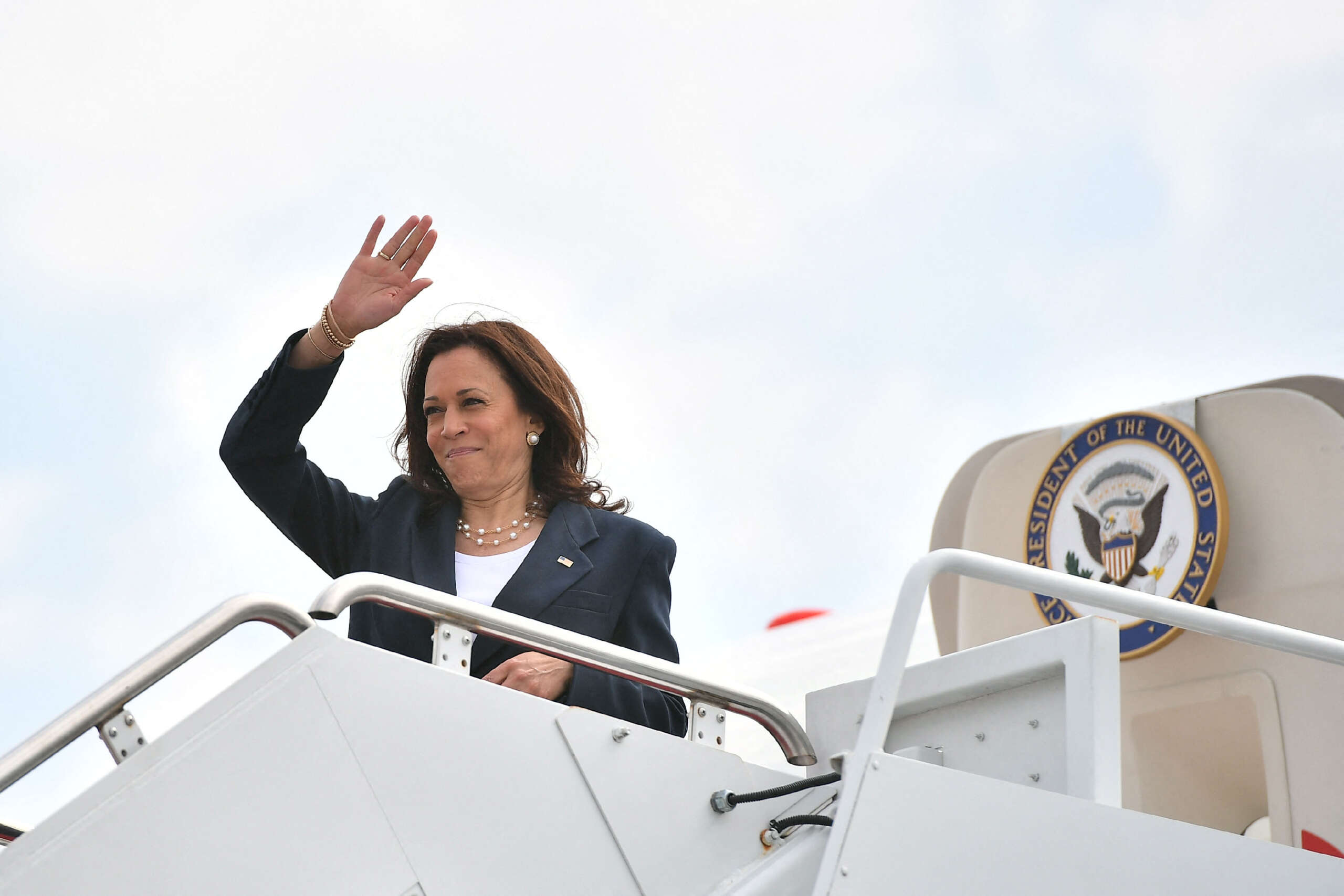 As VP Harris Visits Puerto Rico, Puerto Ricans Call for End to US Colonialism