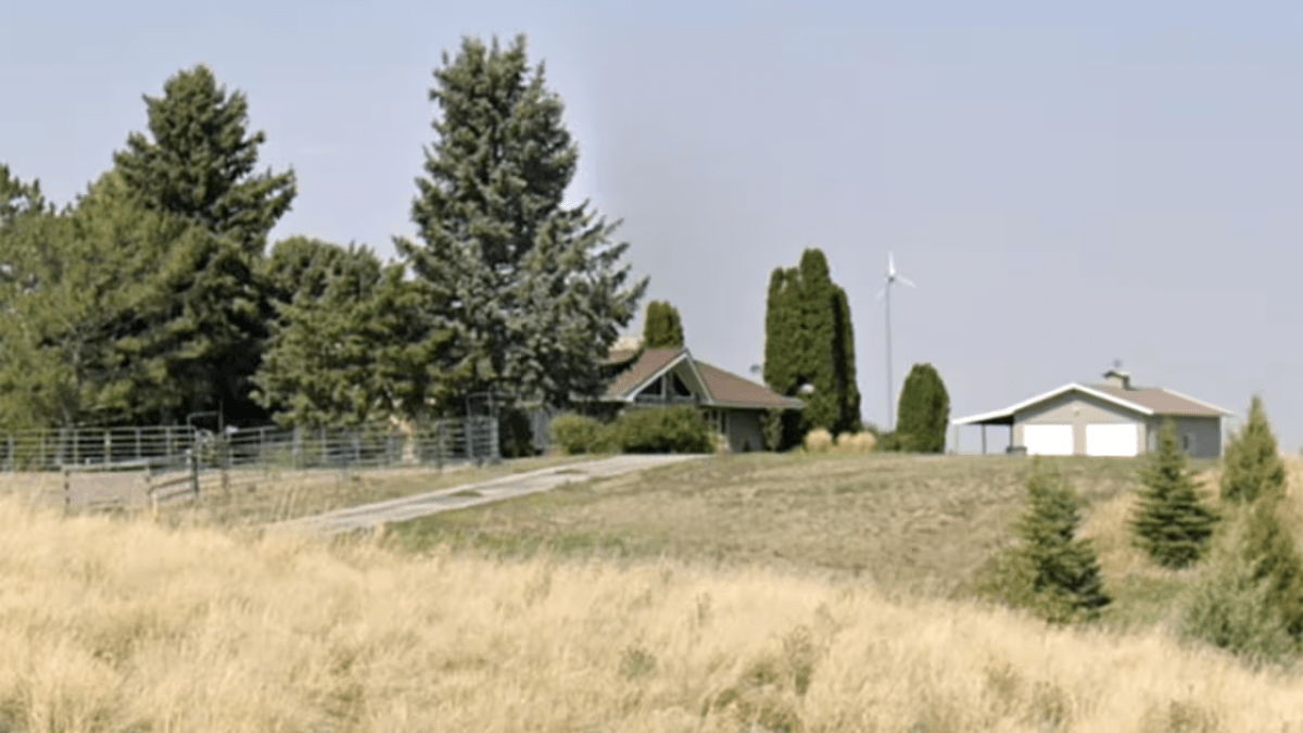 Idaho woman, 85, fatally shot home intruder in ‘heroic' act of self-defense