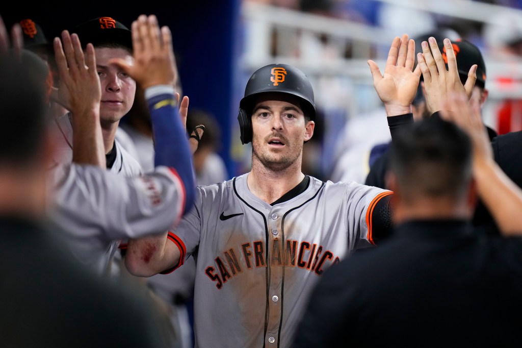 SF Giants rally to avoid loss to NL's worst team despite bullpen mix-up