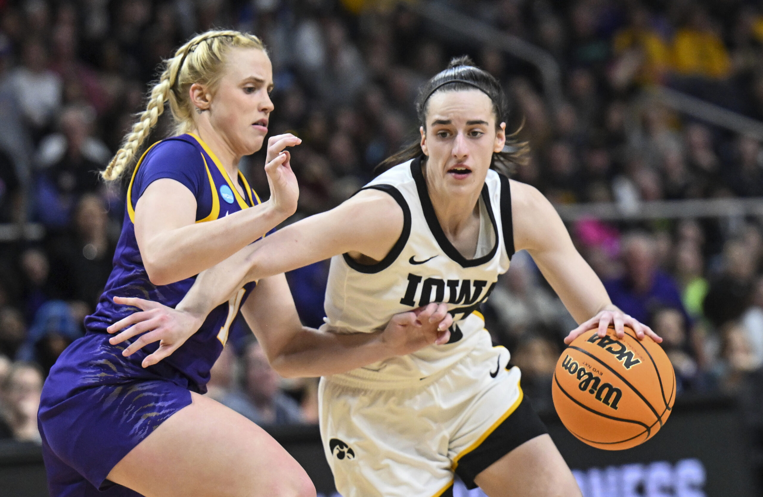 Caitlin Clark selected by Indiana Fever with first overall pick in WNBA draft